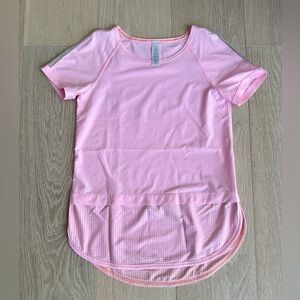 Ivivva by lululemon girls beautiful light pink shirt / Size 12